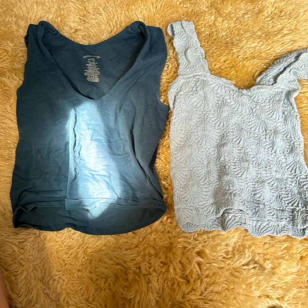 Free people tanks. Like new.